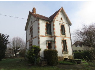 Character house in small town - great..