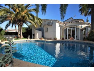 This lovely detached villa located in Els Poblets is just..