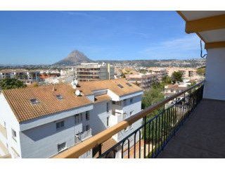 V1499 - Apartment With Stunning..
