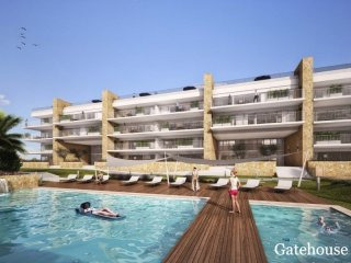 Albufeira Apartment With Private..