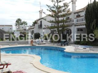 NICE DUPLEX IN GREAT RESIDENTIAL IN..