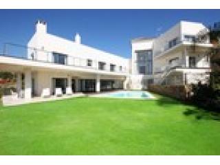 5 Bedrooms - Villa - Malaga - For Sale