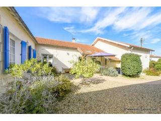 A superbly appointed 3 bedroom Town..