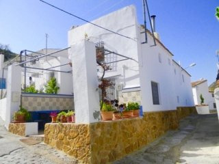 Town House / Village House in Antas
