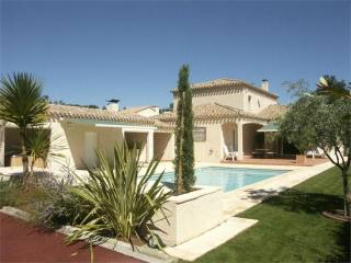 Superb Villa With Indep Apt & Pool..