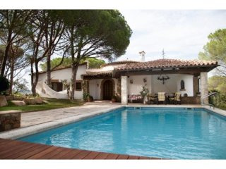 Wonderful House With Mediterranean..