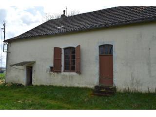 Property to renovate with garden -..