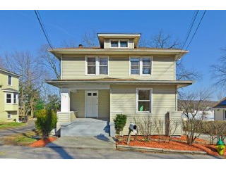 4 bedroom Flat For Sale: 150 Dobbs..