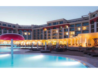Golf View 1-bedroom apartment in..