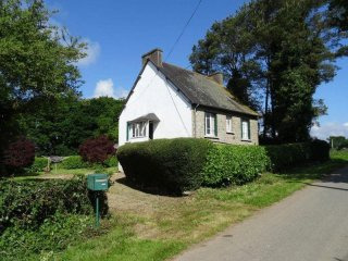 2 Bedroom Cottage For Sale