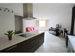 Well Renovated Village House Near The..