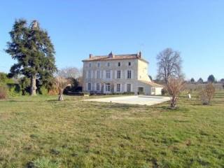 Maison de Maitre between St Foy la..