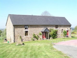 Beautiful Country House with Outbuilidng
