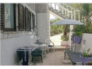 OPATIJA, IKA 2SKL stan površine 79m2 na odličnoj lokaciji s