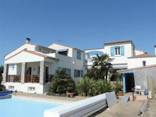 Villa 8 Rooms