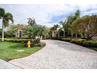 239 Porto Vecchio Wy, Palm Beach..