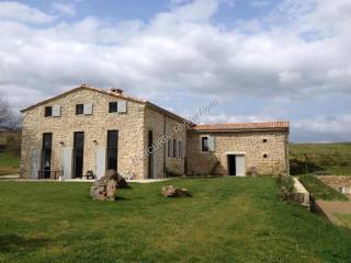 6 bedroom House For Sale: 07300 TOURNON