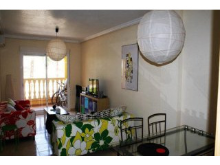 Spacious apartment with pool in..