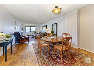 1 bedroom Apartment For Sale: 200 EAST..