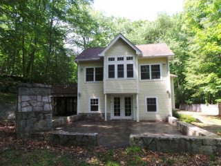 78 Cooper Road Ridgefield, CT, 06877..