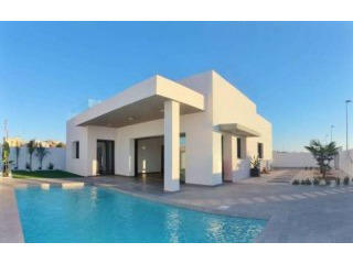3 Bedroom 2 Bathroom Villa In..