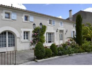 10 bedroom Character For Sale: 16100..