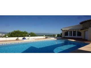 4 Bedrooms - Villa - Alicante - For Sale