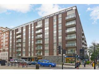 3 Bedrooms - Property - London - For..