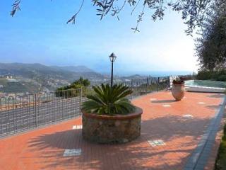 Riviera Dei Fiori Villa With Pool And..