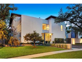 4 bedroom House For Sale: 4001 Essex..