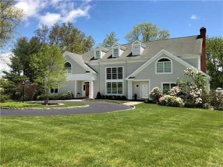 5 bedroom House For Sale: 366 MANSFIELD..