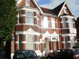 Landguard Road, Shirley (8/495)