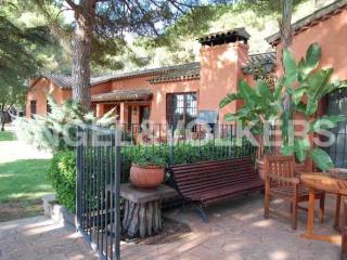 5.800 sqm deliciously Mediterranean...