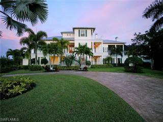 4 bedroom Residence For Sale: Fort..