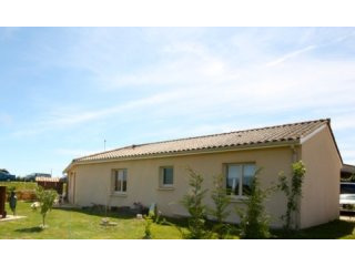 Immaculate modern, bright and airy..