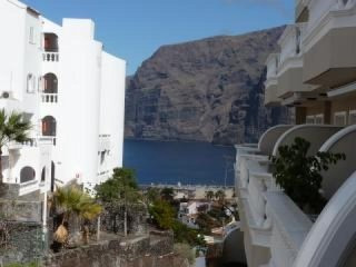 Apartment For Sale in Acantilado De Los..