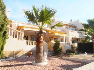 Bungalow With Solarium In Villamartin..