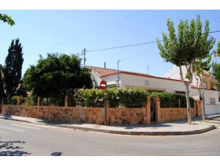 4 Bedrooms - Villa - Alicante - For Sale