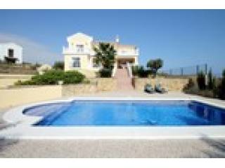 5 Bedrooms - Villa - Malaga - For Sale