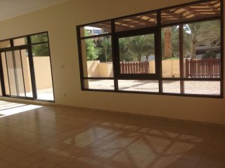 Courtyard Villa Style 3 Br in Greens..