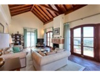 Townhouse For Sale In Benahavis..