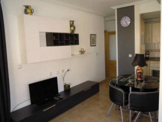 2 Bedroom 1 Bathroom Apartment In..