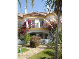 3 bedroom town house for sale