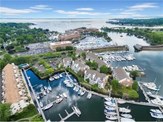 3 bedroom Apartment For Sale: 123..
