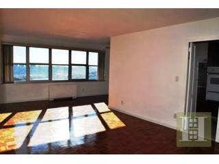 1 bedroom Apartment For Sale: 555..