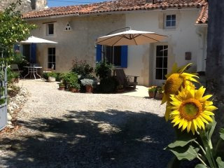 Delightful Renovated Charentaise With..