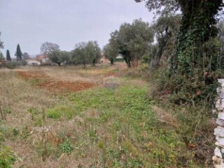 Istra, Smoljanci - poljoprivredno zemljište na rubu urbaniza