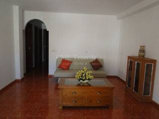 Apartment property for sale in Guia de..