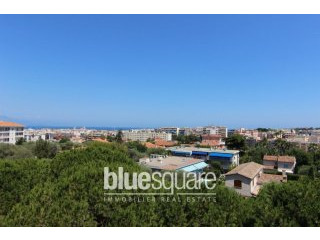 2/3 bedroom apartment with sea view in..