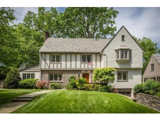 5 bedroom House For Sale: 130 Douglas..